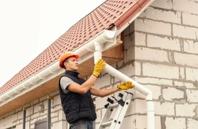 Pose et remplacement de gouttières à Anneville-Ambourville